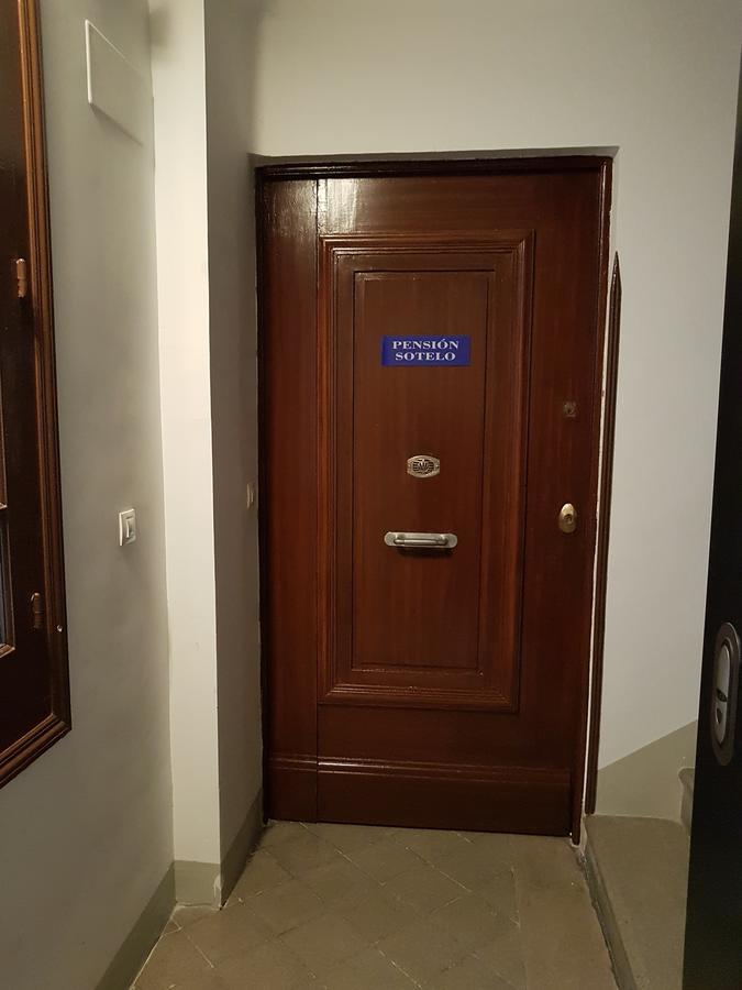 Pension Sotelo 로그로노 외부 사진
